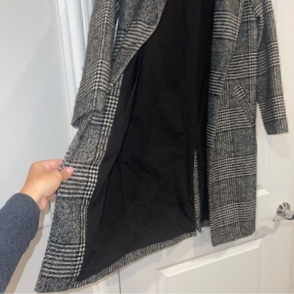 Shilla Exotic Check Coar - Picture 6 of 9